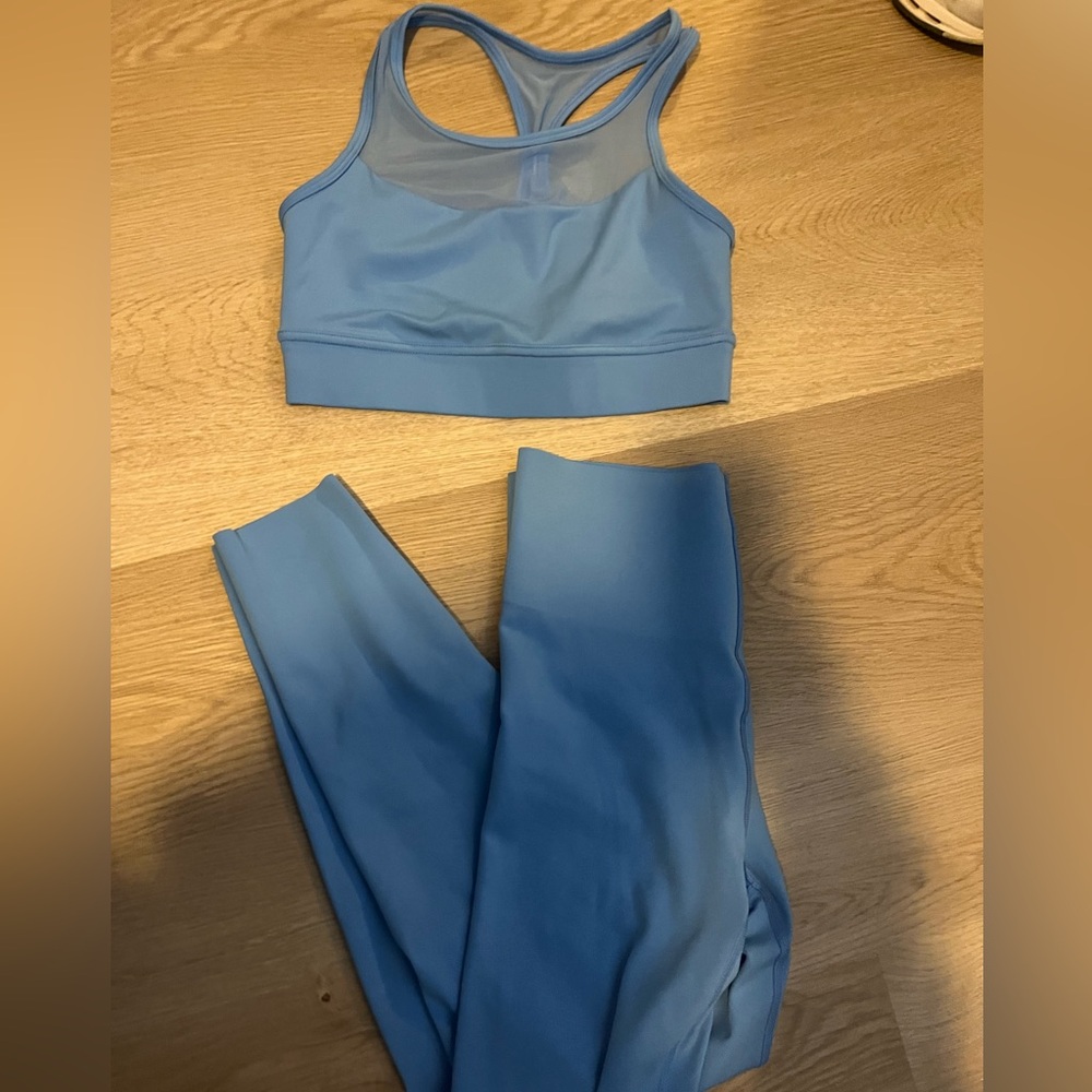 Light Blue All in Motion Super Flex Leggings Set